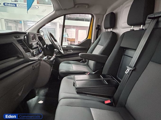 2025 Ford Transit Custom