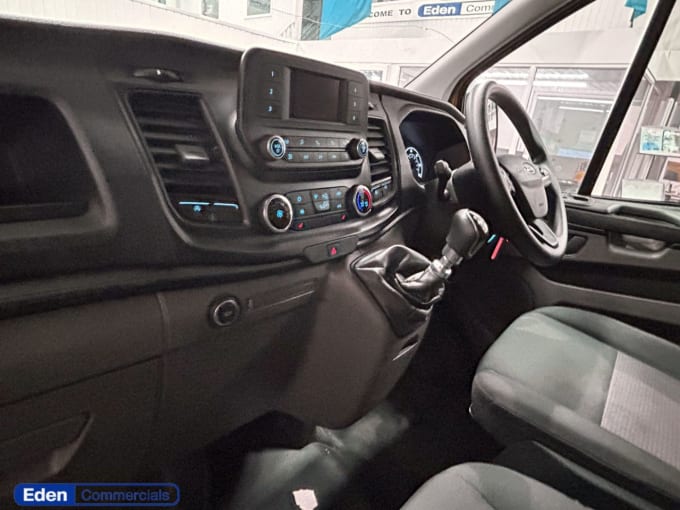 2025 Ford Transit Custom