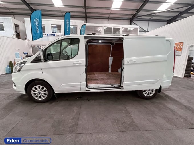 2025 Ford Transit Custom