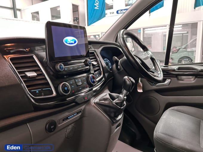 2025 Ford Transit Custom
