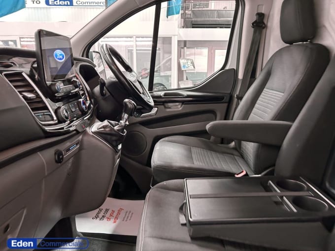 2025 Ford Transit Custom