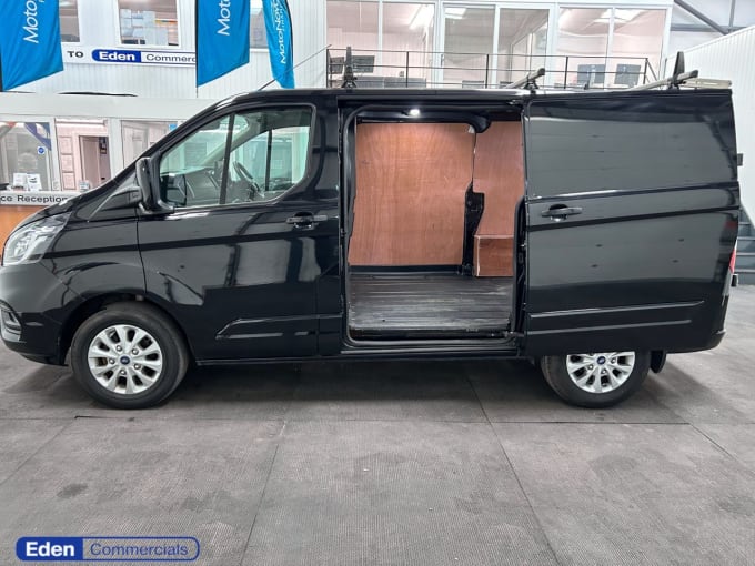 2025 Ford Transit Custom