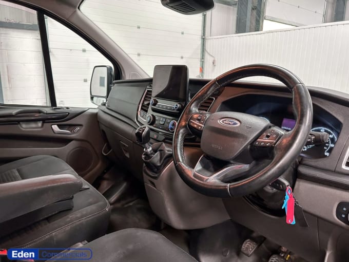 2025 Ford Transit Custom