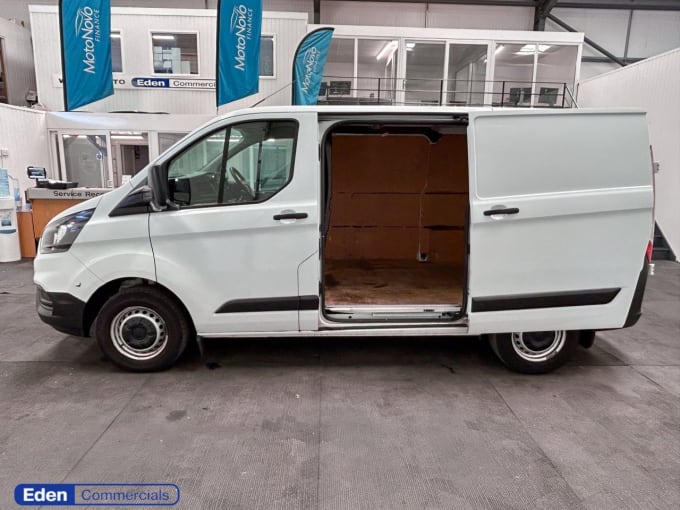2025 Ford Transit Custom