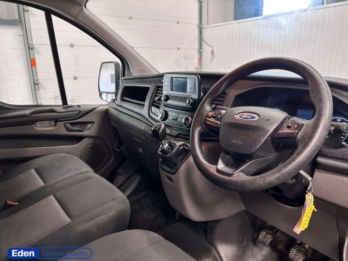 2025 Ford Transit Custom
