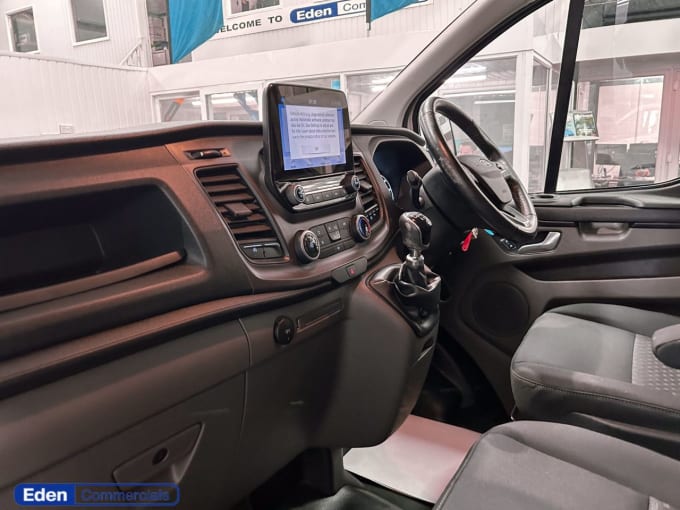 2025 Ford Transit Custom