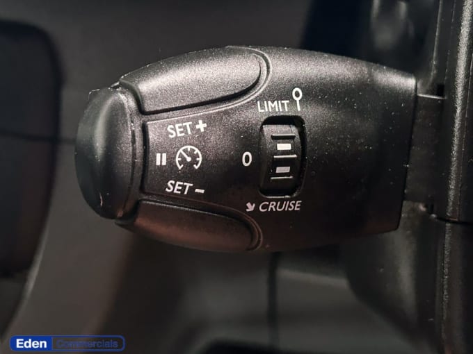 2025 Vauxhall Vivaro