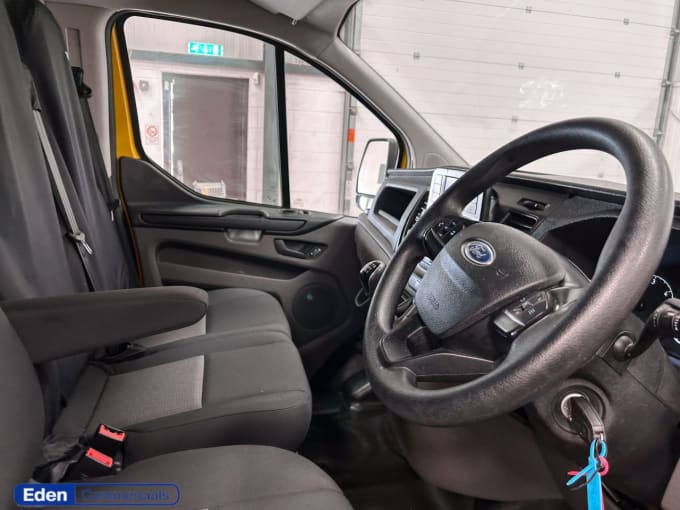 2025 Ford Transit Custom