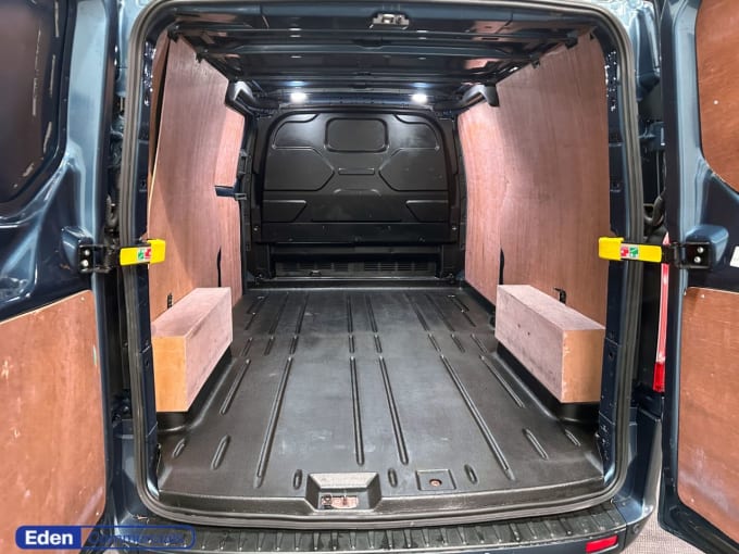 2025 Ford Transit Custom