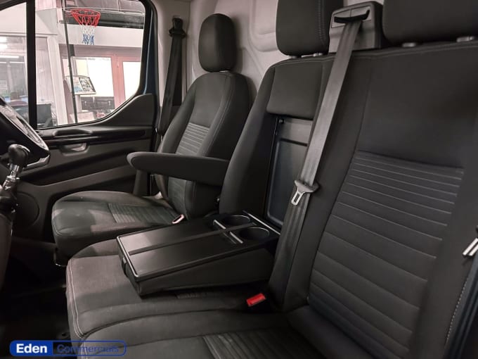 2025 Ford Transit Custom