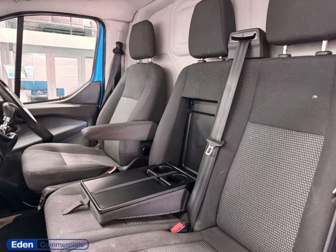 2025 Ford Transit Custom