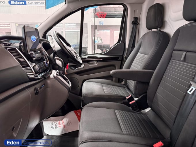2025 Ford Transit Custom