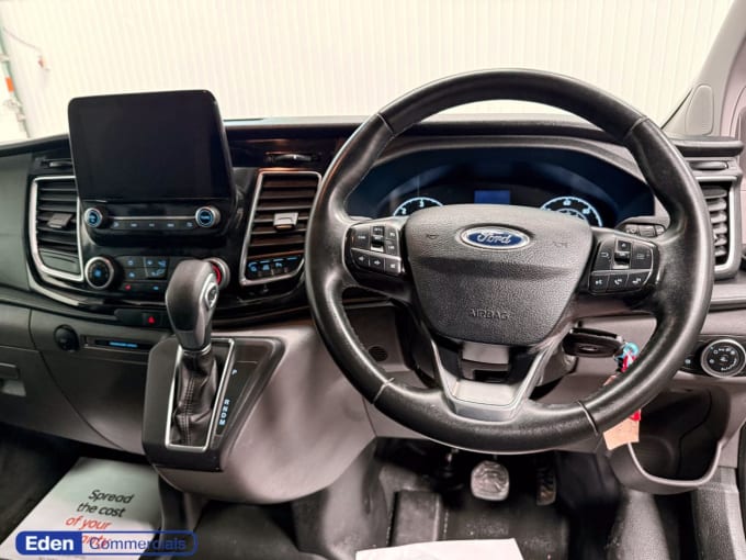 2025 Ford Transit Custom