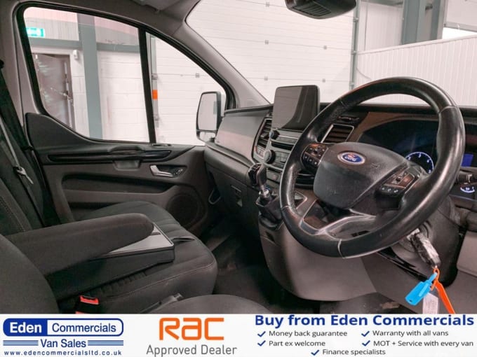 2025 Ford Transit Custom