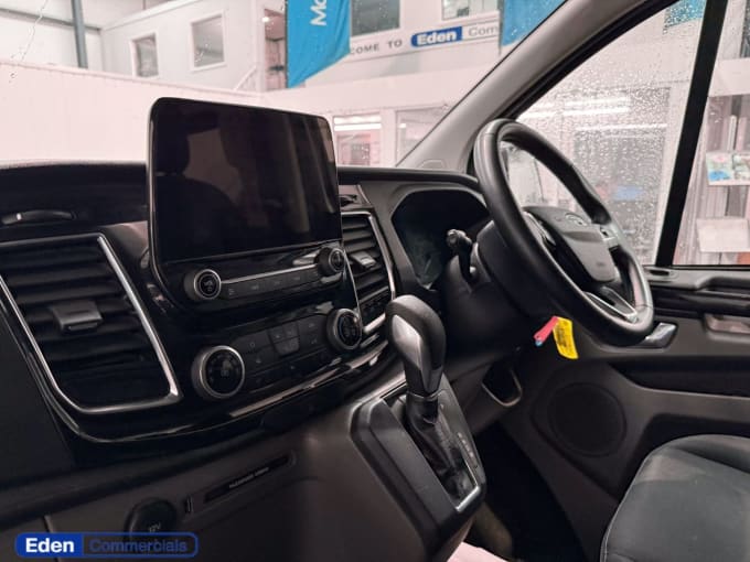 2025 Ford Transit Custom