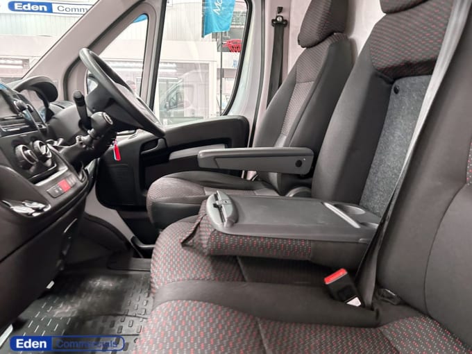 2025 Citroen Relay