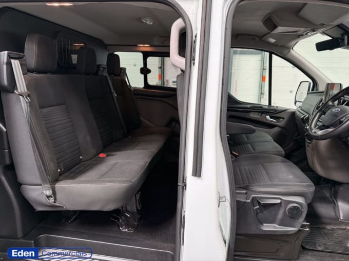2025 Ford Transit Custom