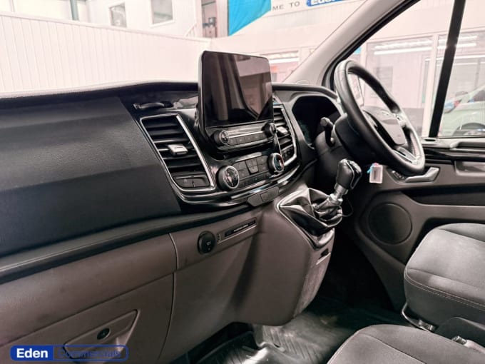 2025 Ford Transit Custom