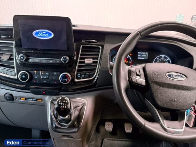 2025 Ford Transit Custom