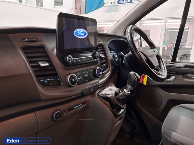 2025 Ford Transit Custom