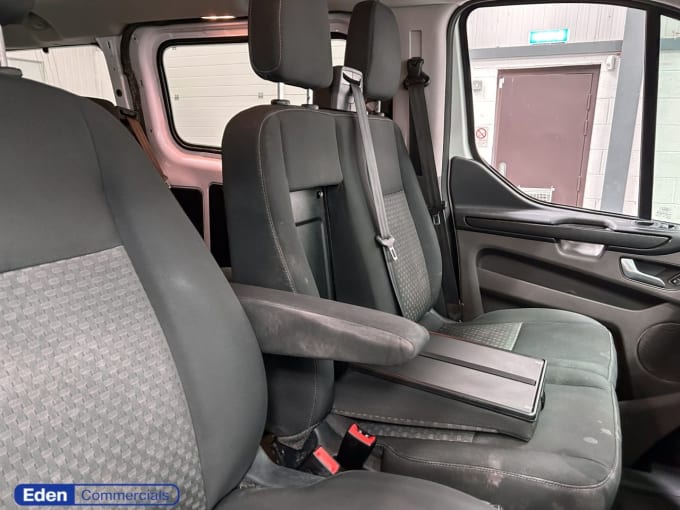 2025 Ford Transit Custom
