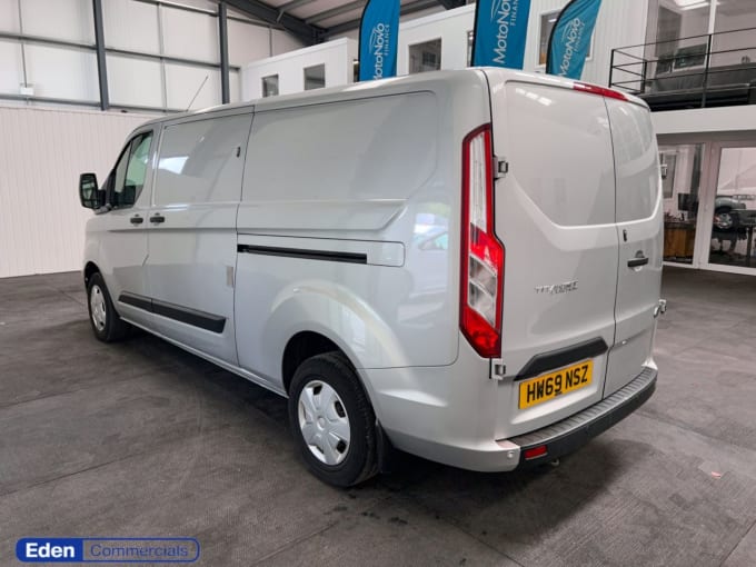 2025 Ford Transit Custom