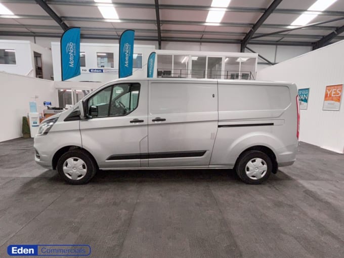 2025 Ford Transit Custom
