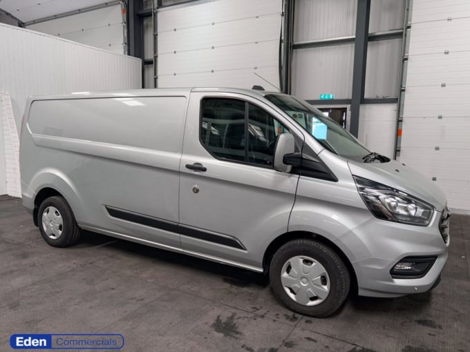 2025 Ford Transit Custom