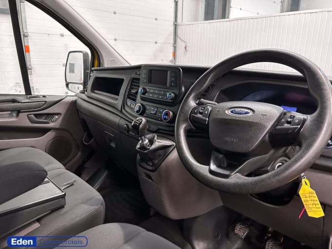 2025 Ford Transit Custom