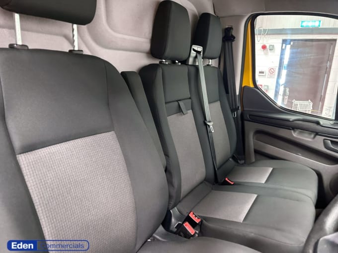 2025 Ford Transit Custom