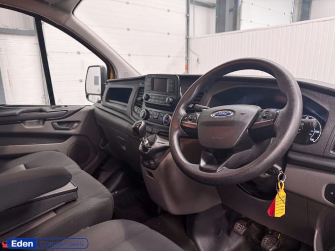 2025 Ford Transit Custom
