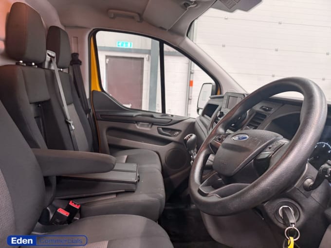 2025 Ford Transit Custom