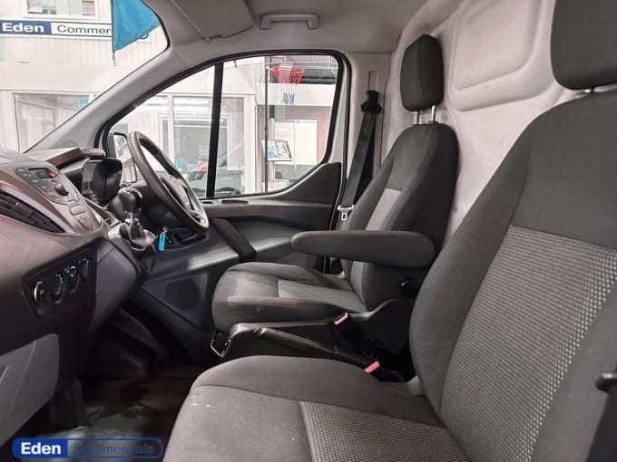 2025 Ford Transit Custom
