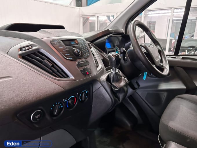 2025 Ford Transit Custom