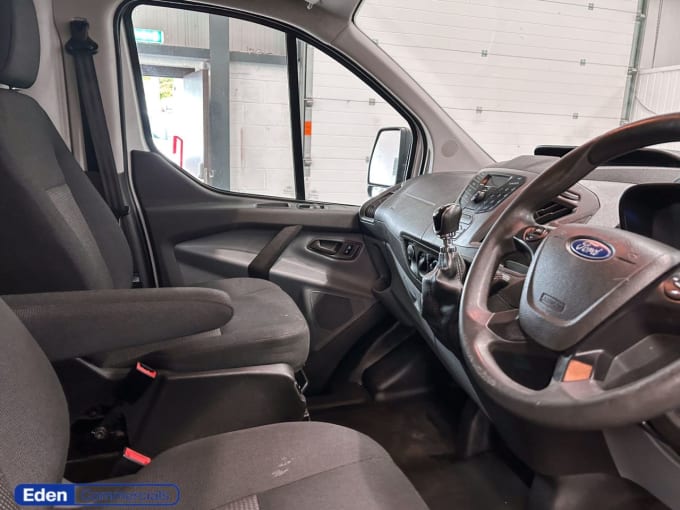 2025 Ford Transit Custom