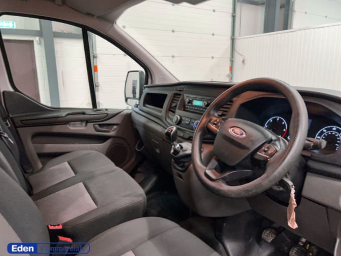 2025 Ford Transit Custom