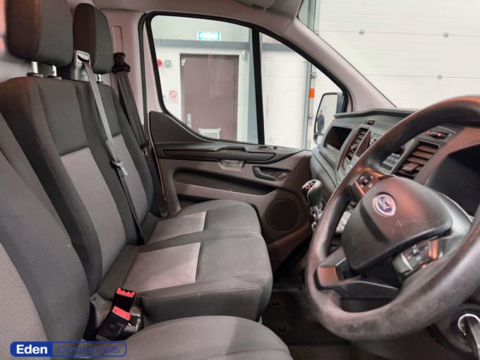 2025 Ford Transit Custom