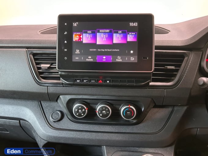 2025 Renault Trafic