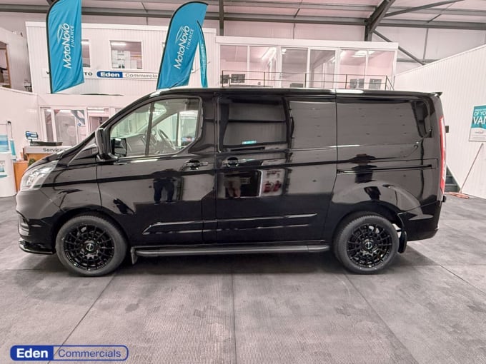 2025 Ford Transit Custom