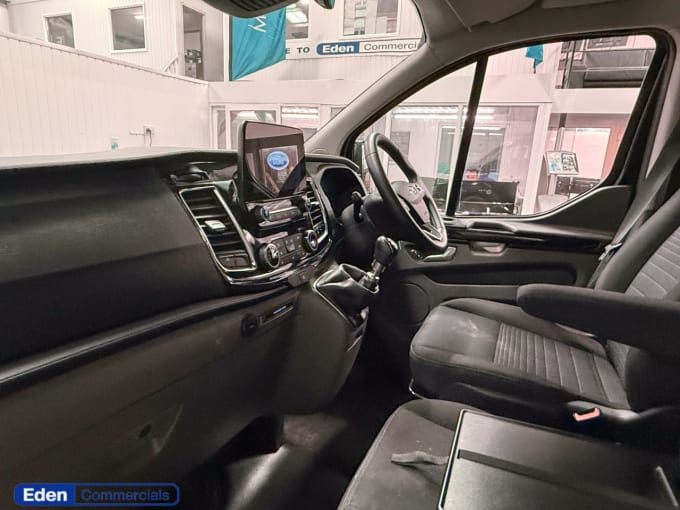 2025 Ford Transit Custom