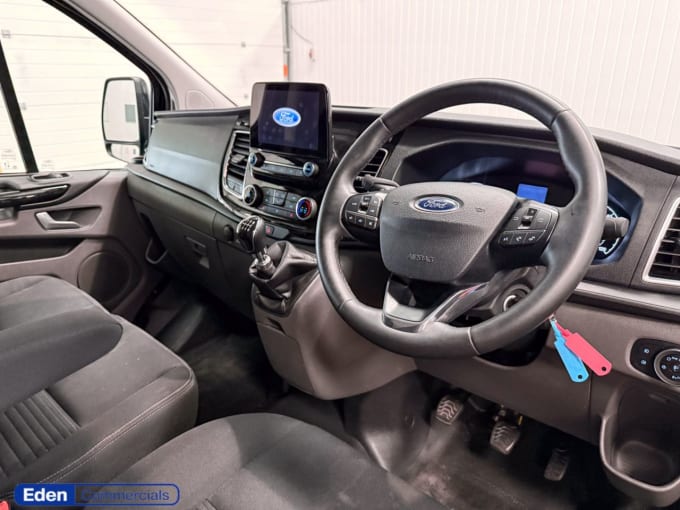 2025 Ford Transit Custom