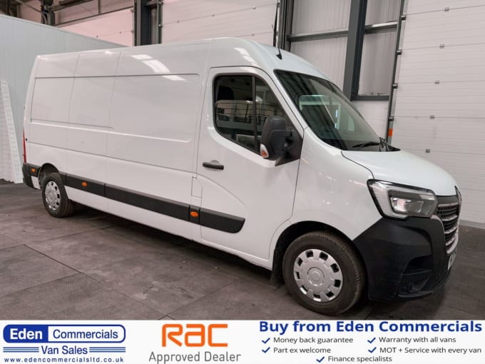 2025 Renault Master