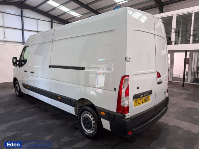 2025 Renault Master