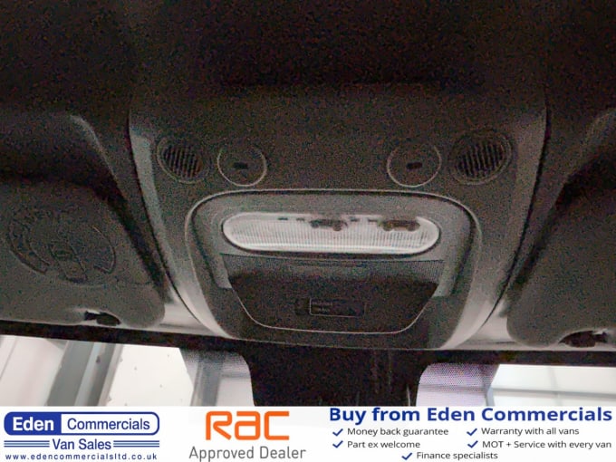 2025 Renault Master