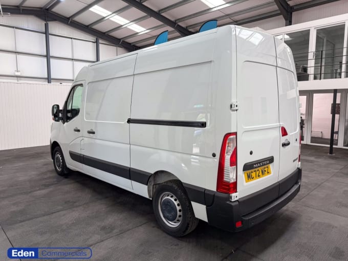 2025 Renault Master