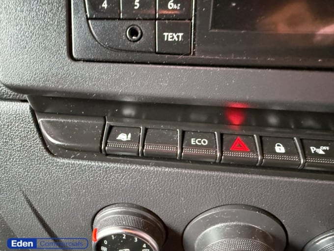 2025 Renault Master