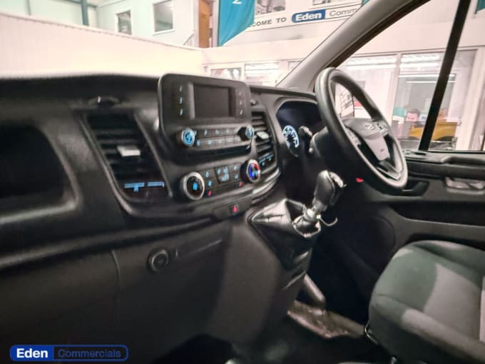 2025 Ford Transit Custom