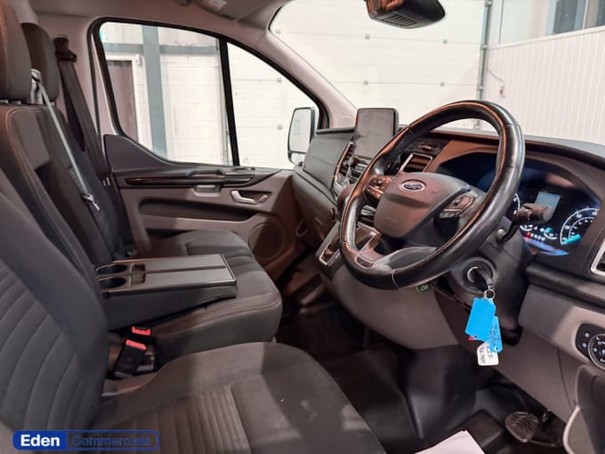 2025 Ford Transit Custom