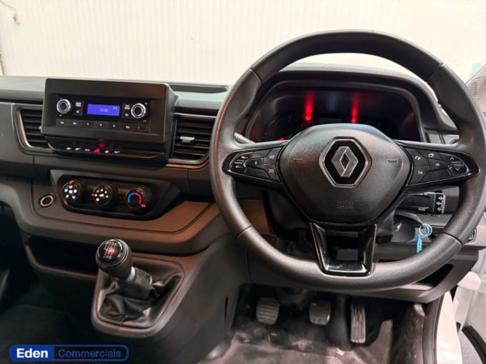 2025 Renault Trafic