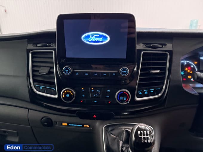 2025 Ford Transit Custom